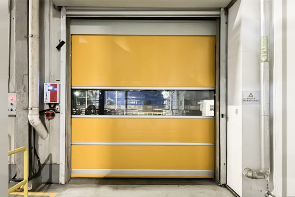 快遞中心極速發貨，快速門助力效率飛躍